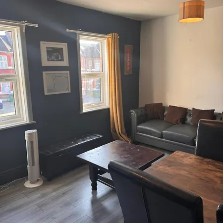 Chester House Apartment